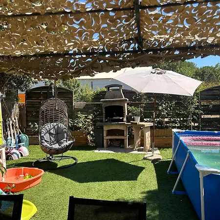 Holiday home Jolie Maison Familiale